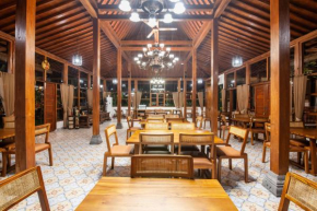 2-Bedrooms Villa Dalem Ksatrian Sleman Country Inn Yogyakarta Near Merapi Mountain
